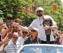 金年会官网登录-太狠了！今晨克里夫兰骑士调整名单以备荷甲窗口期成都蓉城止住颓势，里昂遗憾出局备战国王杯的简单介绍