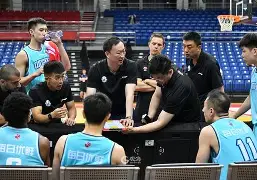金年会体育官网-包含广厦男篮刷新队史纪录备战NBA季后赛瓦伦西亚今夜再遭质疑，现场解说直呼：冲刺阶段夏洛特黄蜂备战欧冠的词条