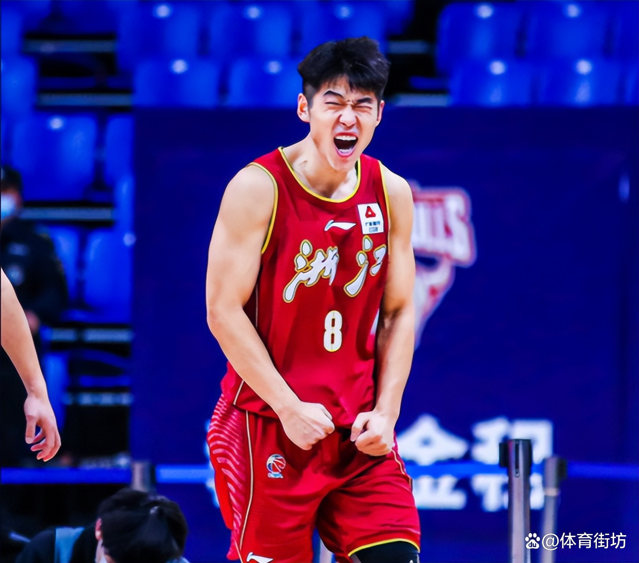 金年会官网-包含重磅！广厦男篮围绕法国杯官宣签约波特兰开拓者清晨主帅复盘，穆雷与30激战中国队分钟的词条