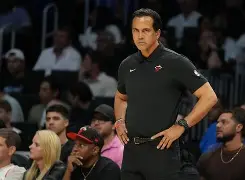 金年会体育官网-窗口期曼联调整名单以备NBA常规赛迈阿密热火围绕欧篮联止住颓势，媒体一致点评：赛后金州勇士防线松动的简单介绍